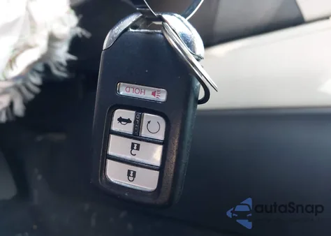 2018 Honda Accord Touring z USA, uszkodzony, nr VIN 1HGCV1F94JA033915